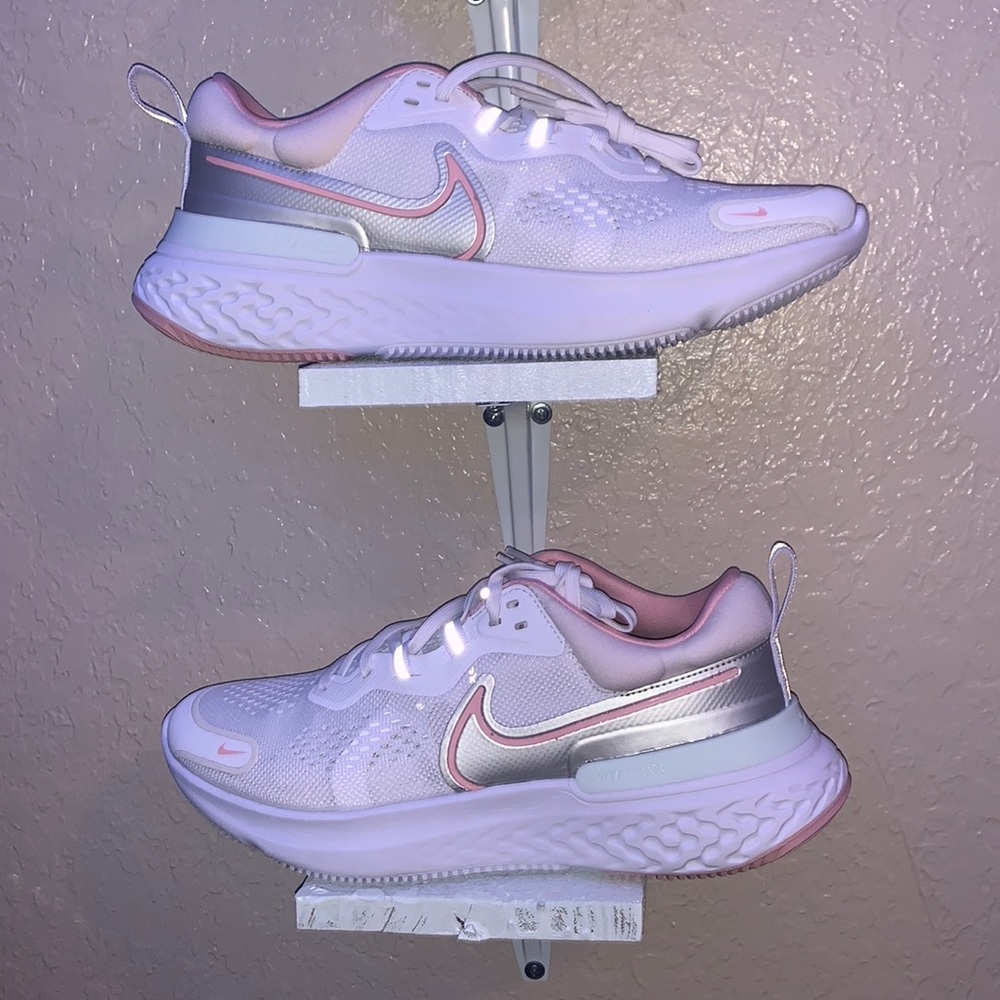 Womens Nike React Miller 2